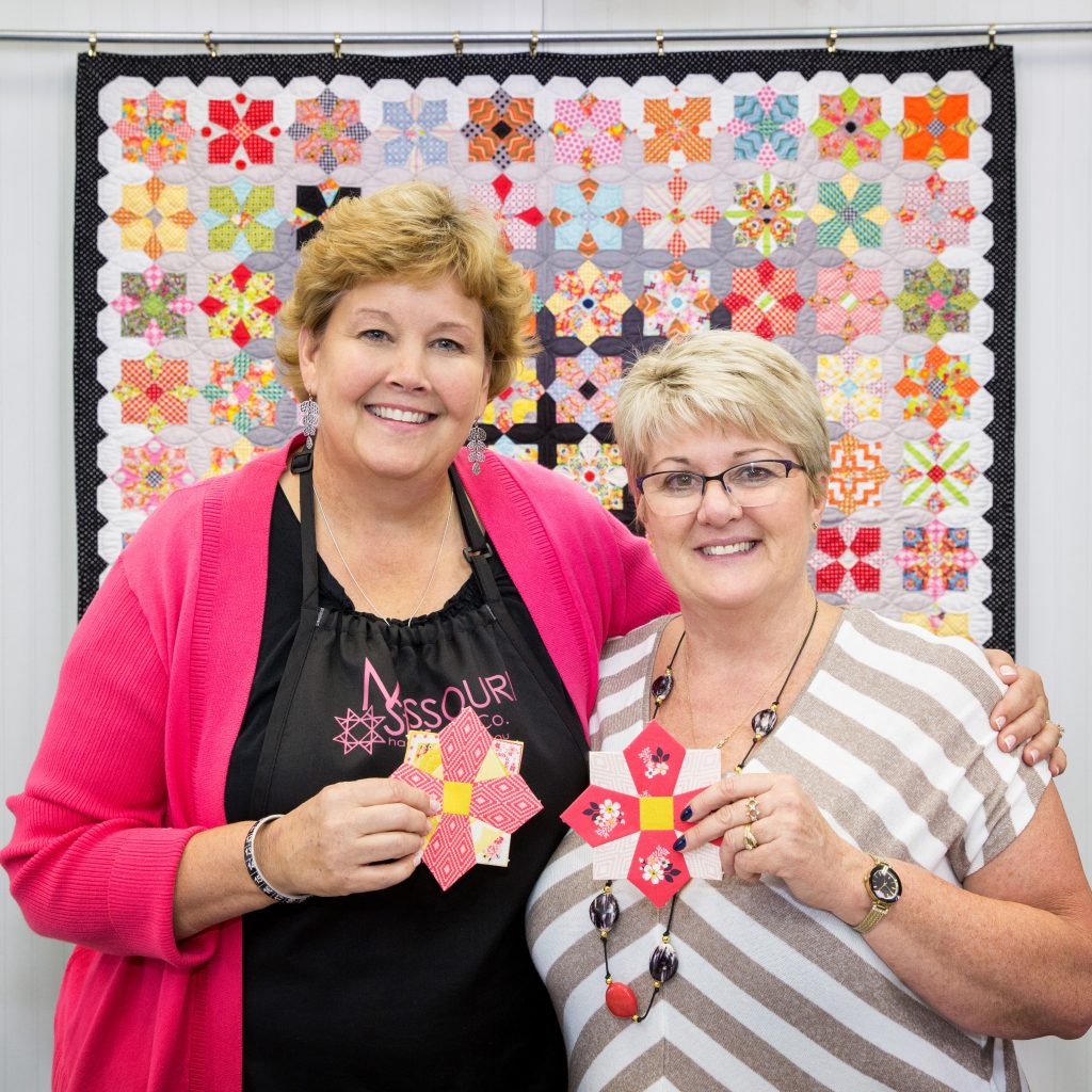 new-friday-tutorial-english-paper-piecing-quatro-colour-with-sue-daley