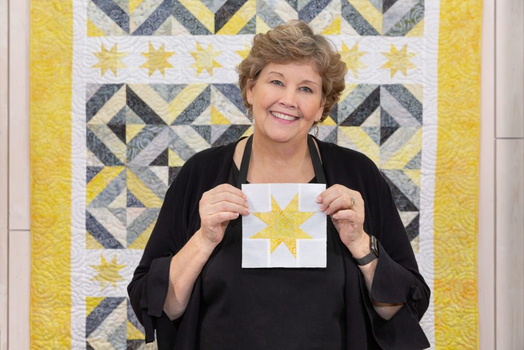 The Summer Stars Quilt from Missouri Star Quilt Co. Watch the free quilt tutorial today.