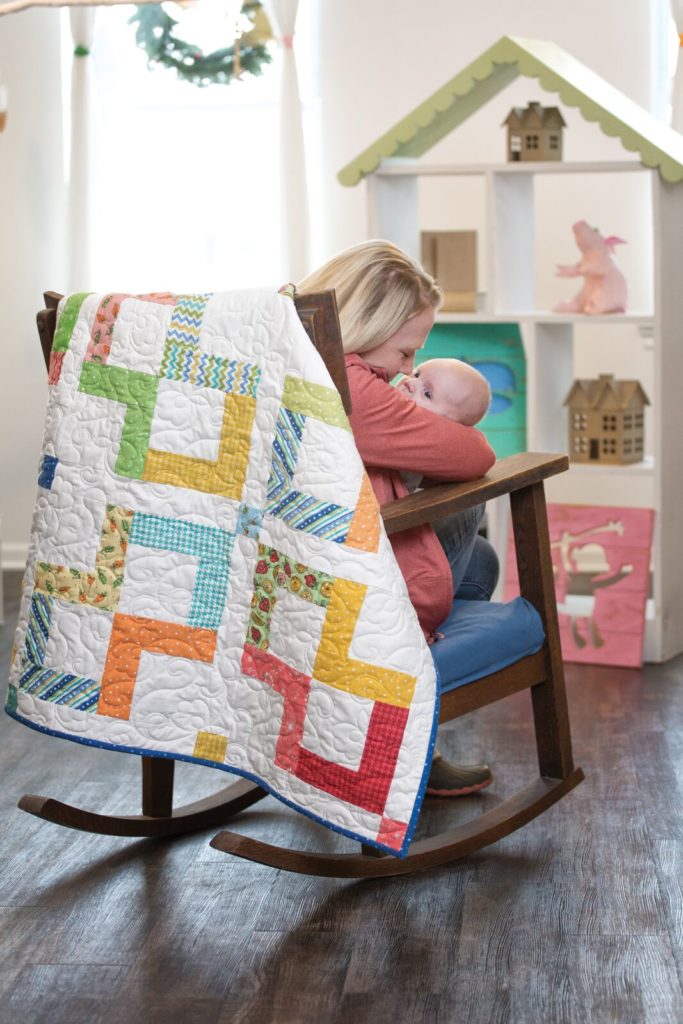 The Daisy Chain Quilt from Missouri Star Quilt Co. Watch the free quilt tutorial today. 