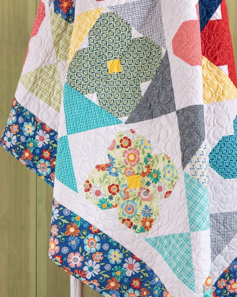 The Flower Glass Quilt from Missouri Star Quilt Co. Watch the free quilt tutorial today. 