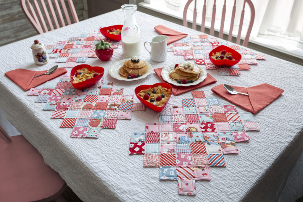 Zig Zag Placemat and Napkin Kit LIVE