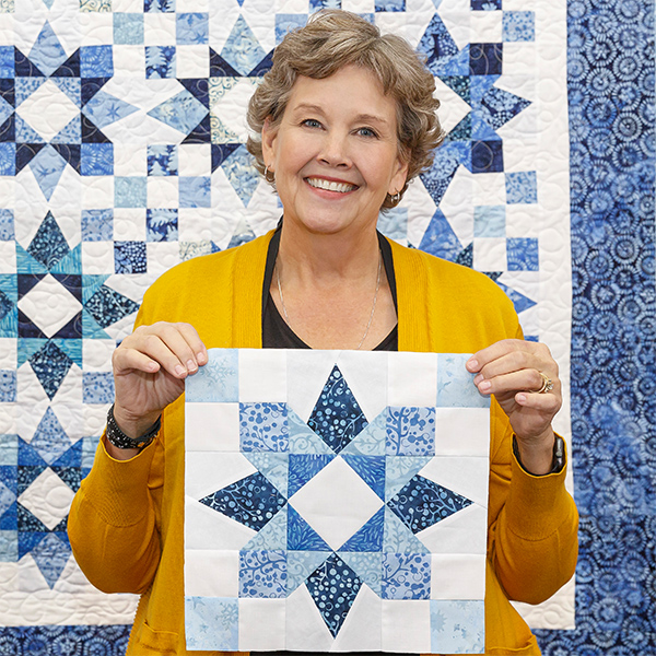 The Winter Star Quilt from Missouri Star Quilt Co. Watch the free quilt tutorial today. 